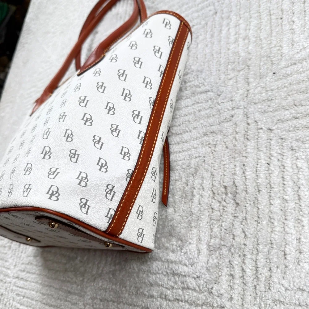 Dooney & Bourke Monogram Tote Bag Medium White DB Shoulder Bag Gretta Preppy